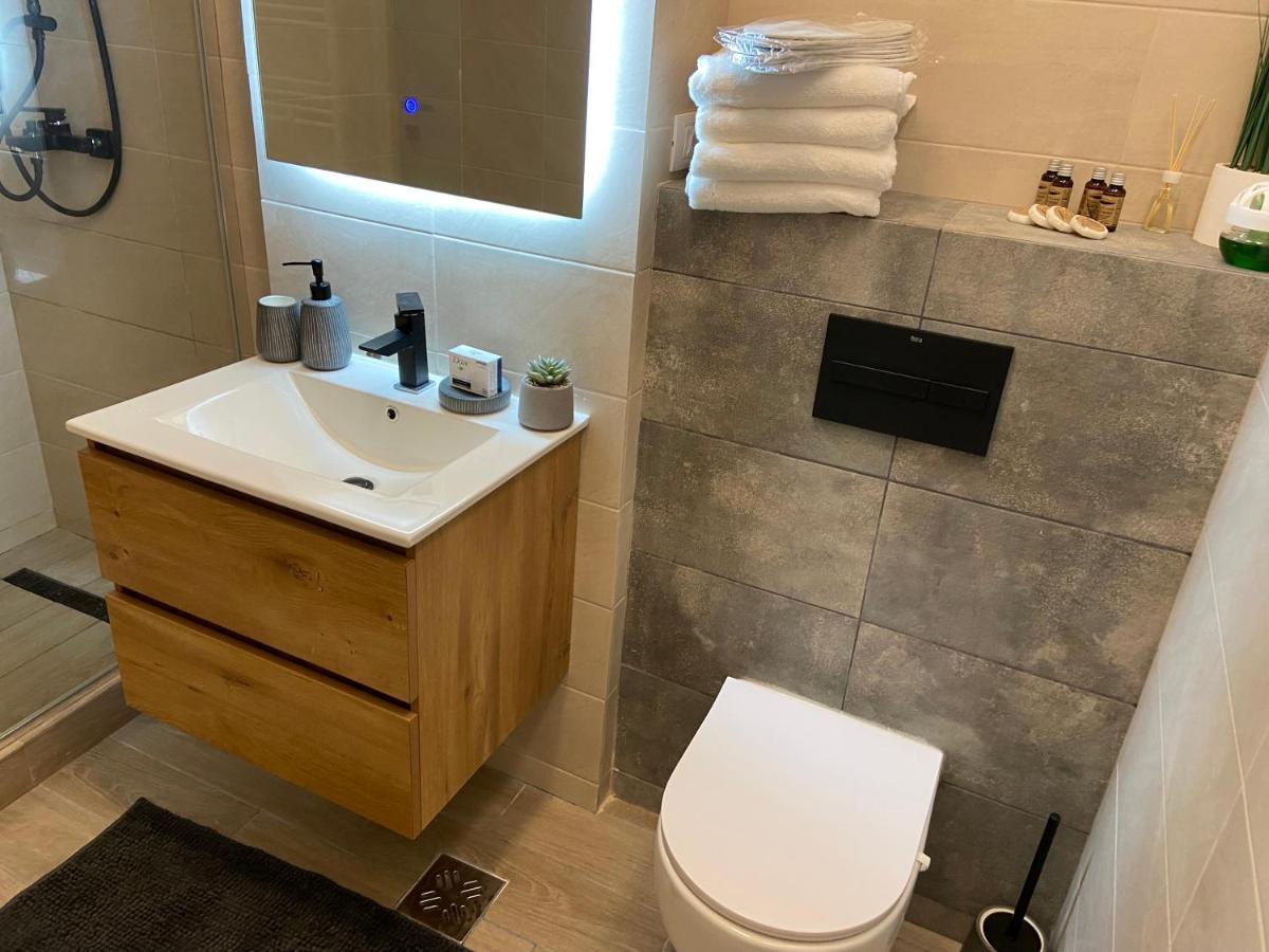 Mirage Sunset Mamaia Apartment Ngoại thất bức ảnh