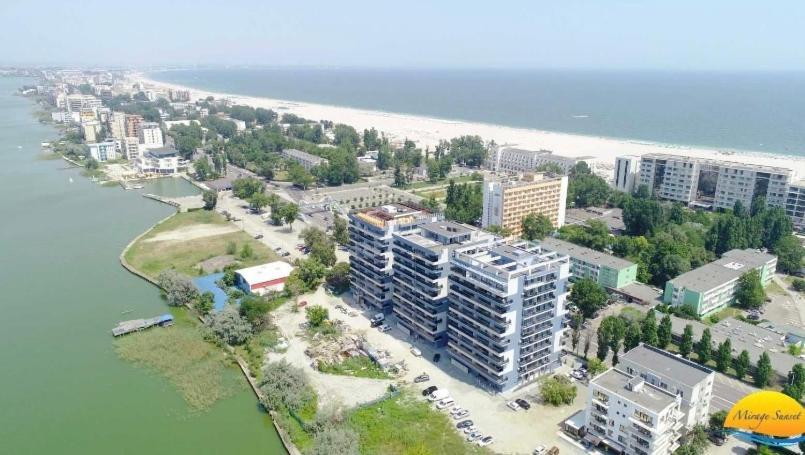 Mirage Sunset Mamaia Apartment Ngoại thất bức ảnh