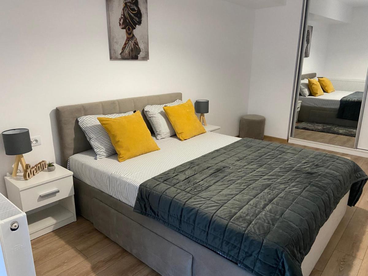 Mirage Sunset Mamaia Apartment Ngoại thất bức ảnh