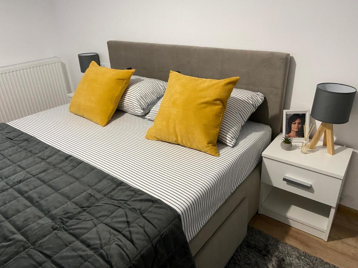 Mirage Sunset Mamaia Apartment Ngoại thất bức ảnh